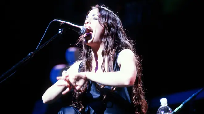 Alanis Morissette performs in 1995