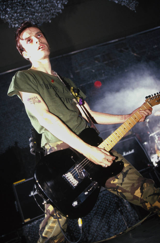 Richey Edwards performing live onstage in 1994