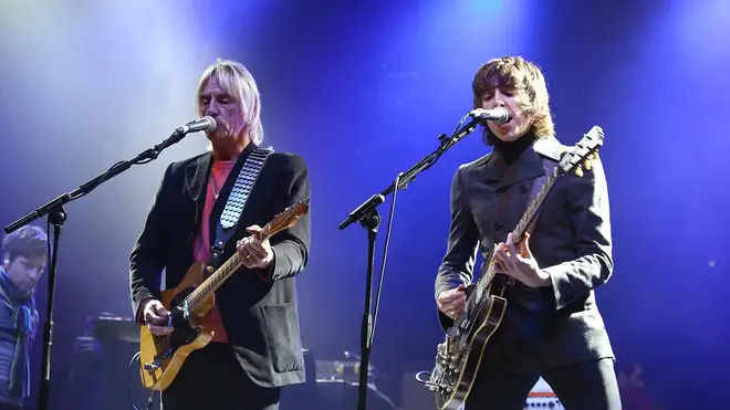 Paul Weller and Miles Kane perform in 2013