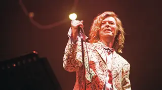 David Bowie performing at Glastonbury 2000