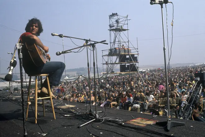 Ralph McTell performing at the Isle Of Wight Festival, 1970