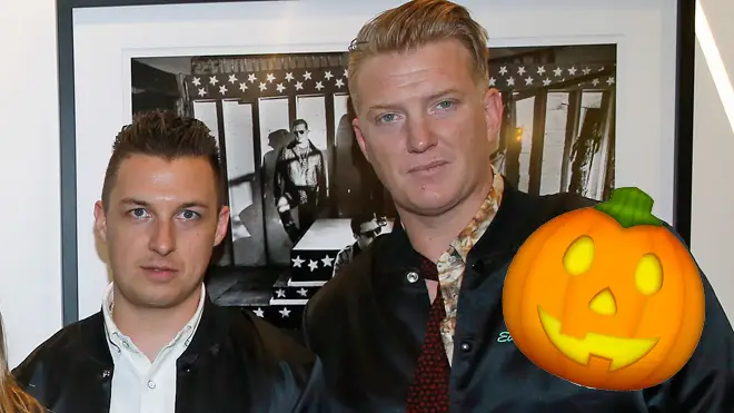 Matt Helders and Josh Homme in 2016