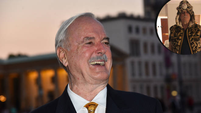 John Cleese offers 25% sale on his Cameo for Christmas