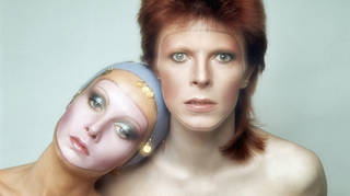 David Bowie is joined by model Twiggy for the sleeve of his 1973 covers album, Pin-Ups