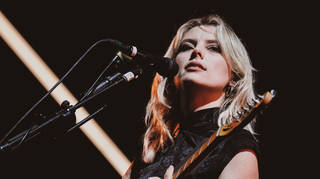 Ellie Rowsell performing with Wolf Alice at Latitude Festival 2021