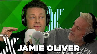 Jamie Oliver gives Chris Moyles this year's Christmas food tips!