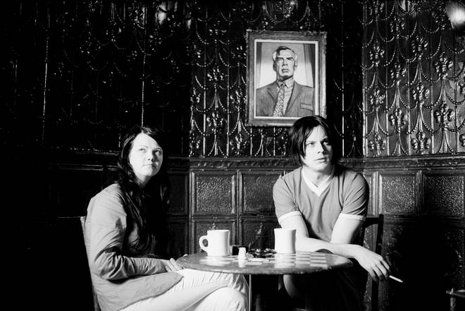 Jack and Meg White in the film Coffee & Cigarettes