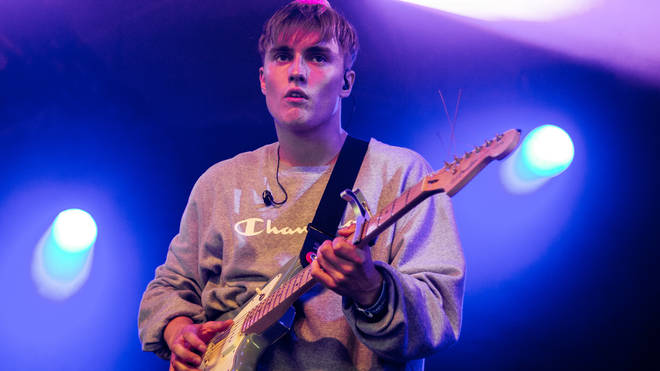 Sam Fender performs live in August 2018