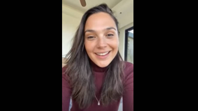 Gal Gadot sings Imagine with a host of stars