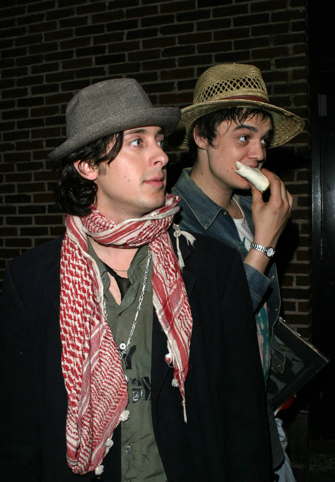Karl Barat and Pete Doherty in 2003