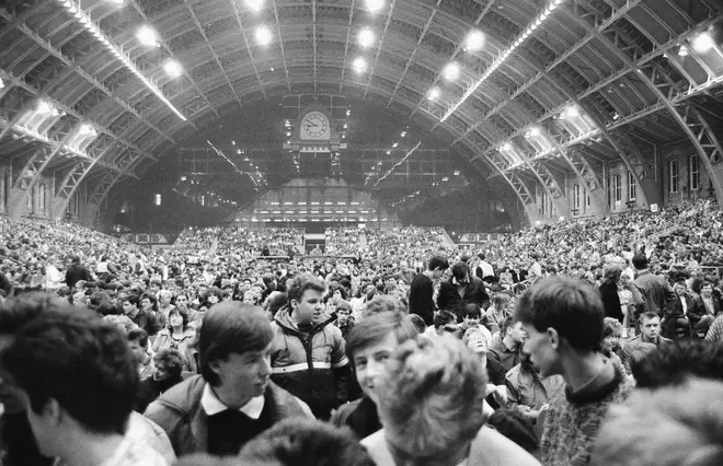 Frankie Goes to Hollywood fans wait patiently for their GMex show to begin, January 1987