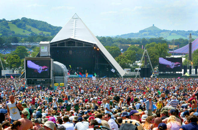 A sunny Pyramid Stage at Glastonbury 2003