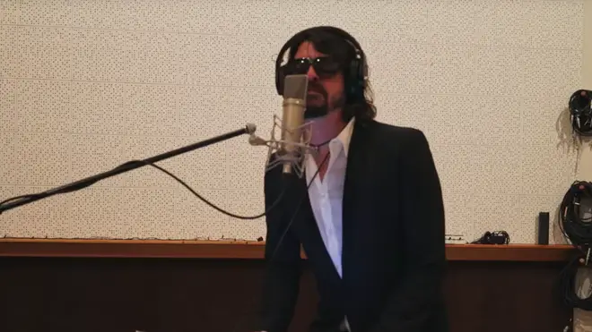 Dave Grohl in Foo Fighters' 2016 spoof rockumentary break-up video