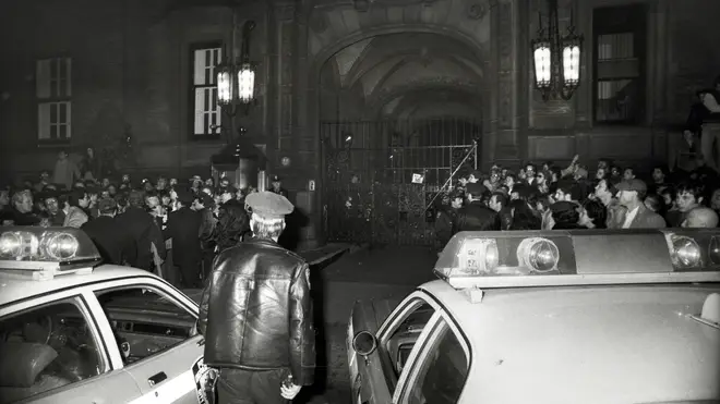 Fans had already begun to gather around the Dakota Building an hour after Lennon's death.