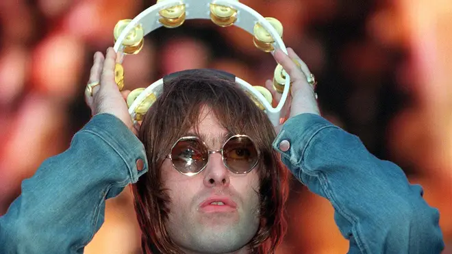 Liam Gallagher at Wembley Staduim 21-7-00