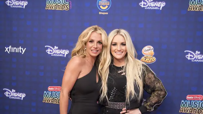 Britney Spears and Jamie Lynn Spears at the 2017 Radio Disney Music Awards