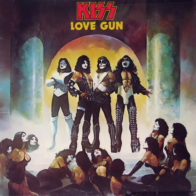 Kiss – Love Gun album artwork