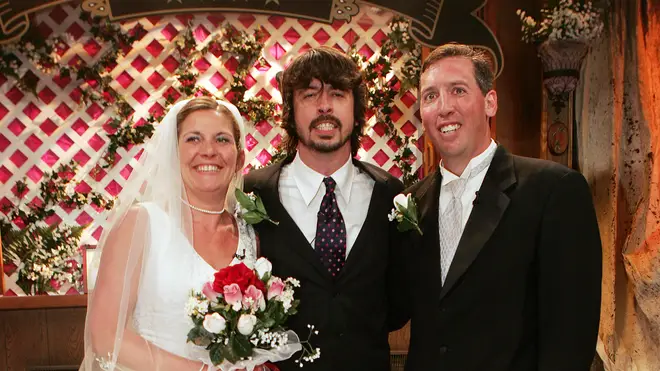 Dave Grohl marries a couple