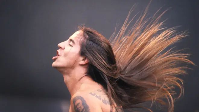 Anthony Kiedis performing at Werchter, 1992